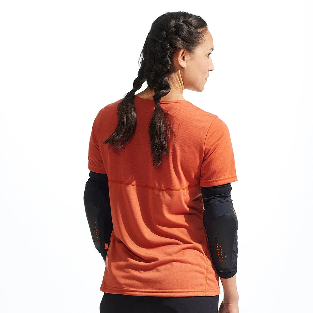 Pearl IZUMi Elevate Elbow Guard Warmers & Protection 7 Pearl IZUMi Elevate Elbow Guard Warmers & Protection