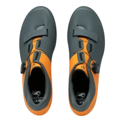 Pearl IZUMi Expedition Road