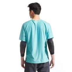 Pearl IZUMi Elevate Elbow Guard Warmers & Protection 47 Pearl IZUMi Elevate Elbow Guard Warmers & Protection