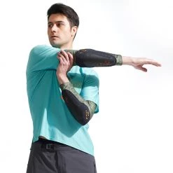 Pearl IZUMi Elevate Elbow Guard Warmers & Protection 74 Pearl IZUMi Elevate Elbow Guard Warmers & Protection